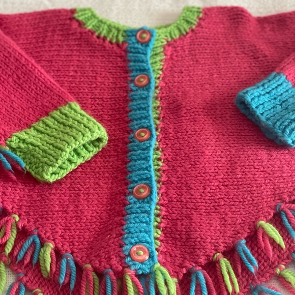 Hand knitted shawl , no tags or brand. 4t to 5t for size - Picture 3 of 3